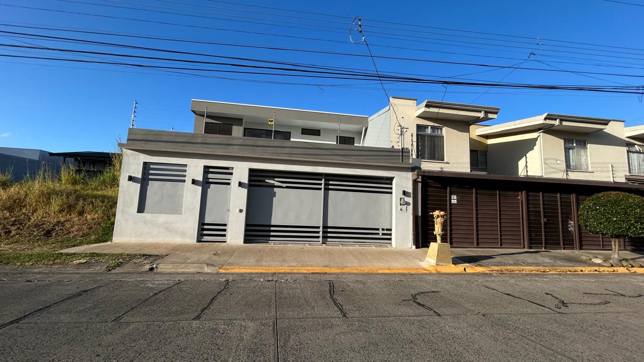 House for sale in Tibás, San José